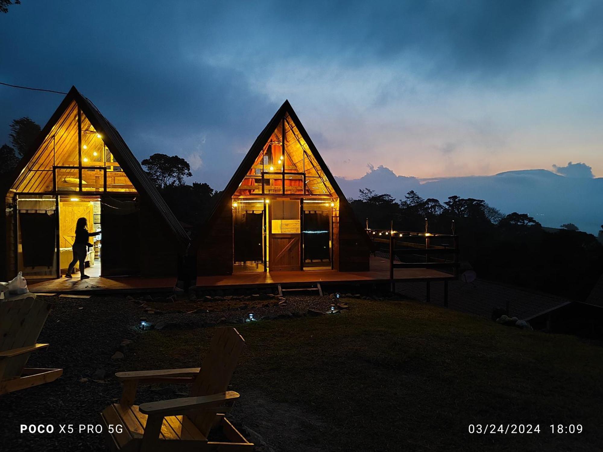 Chalets Vistas Del Poas Heredia Exterior photo